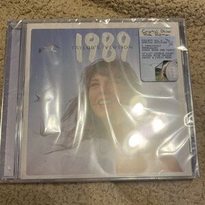 Unopened 1989 TV CD Taylor Swift (Blue version)